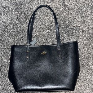 Like new COACH handbag!